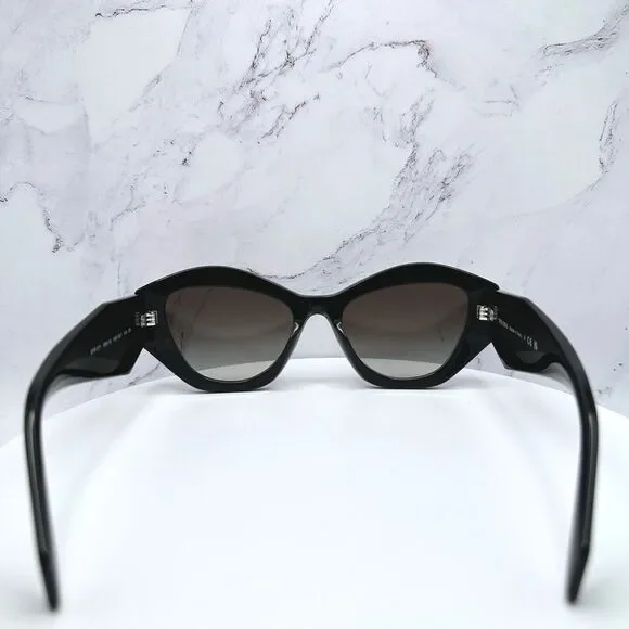 New PRADA Sunglasses - Picture 14 of 15
